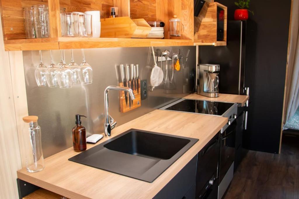 Vaimiti, Cabane Cosy Sous Les Pins Сен-Бревен-ле-Пен Екстер'єр фото